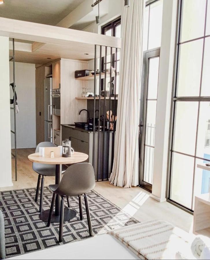 Modern On Harrington Apartment *