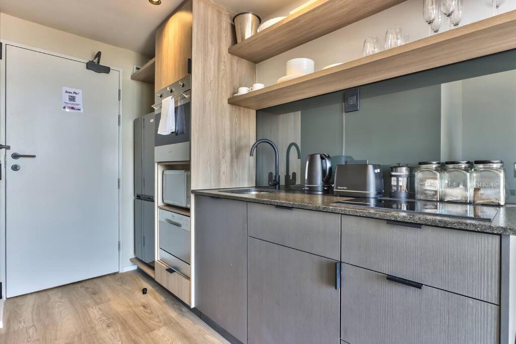 Modern On Harrington Apartment Cape Town