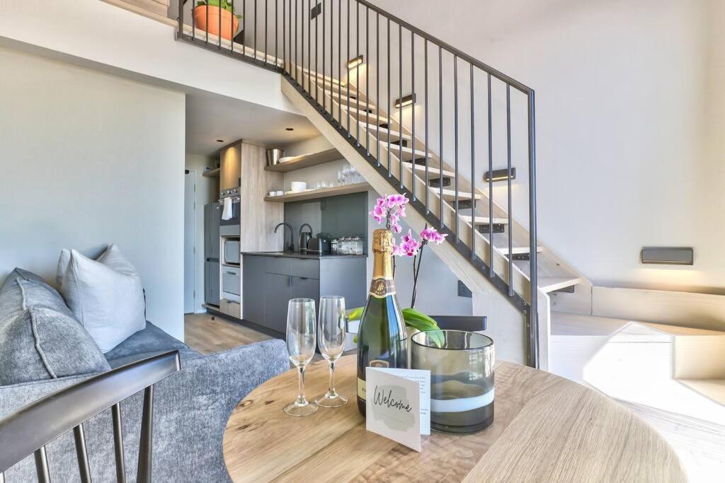 Apartment Modern On Harrington Cape Town