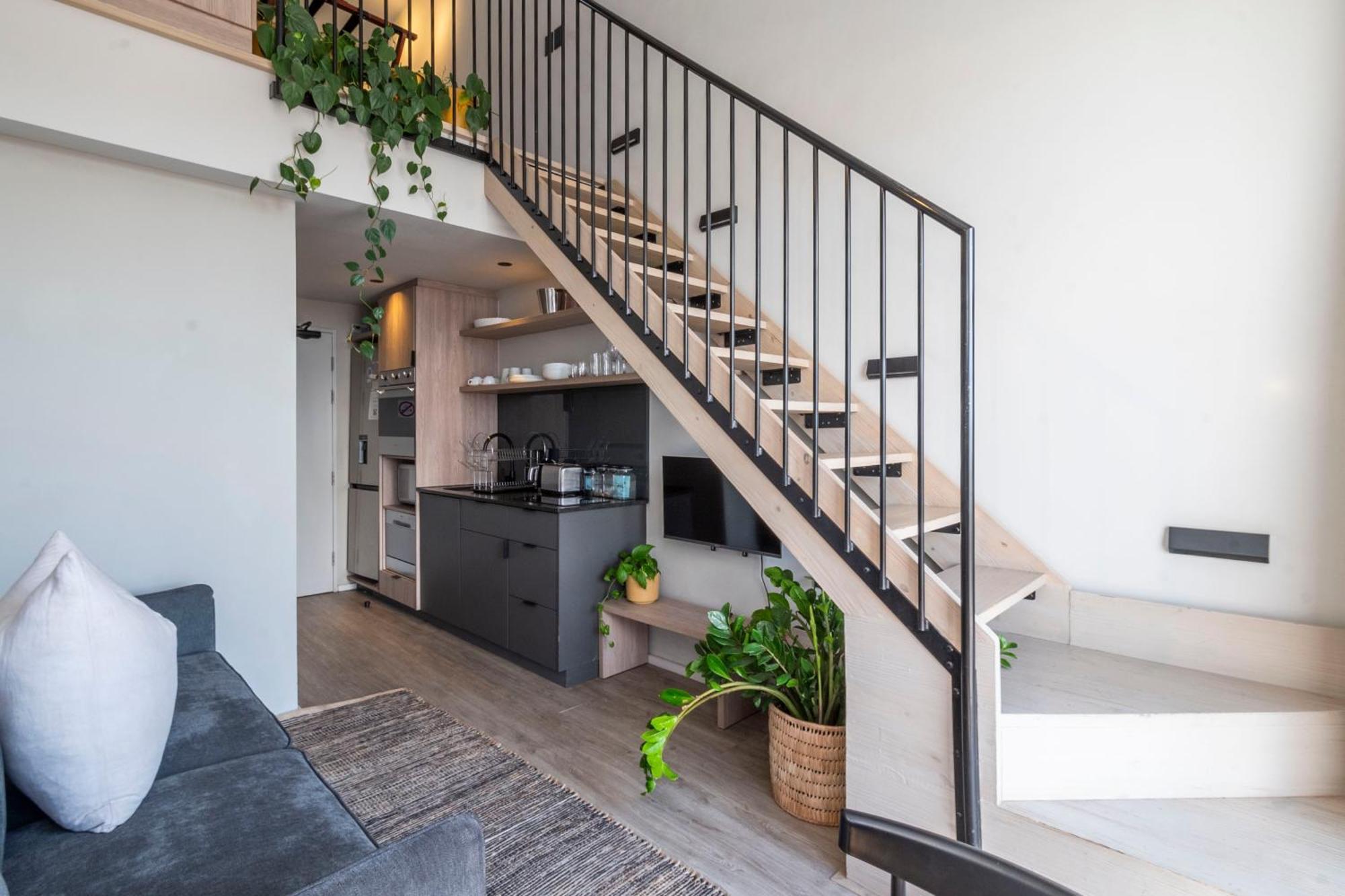Modern On Harrington